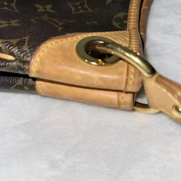 Louis Vuitton Galliera  PM monogram canvas - Picture 11 of 16